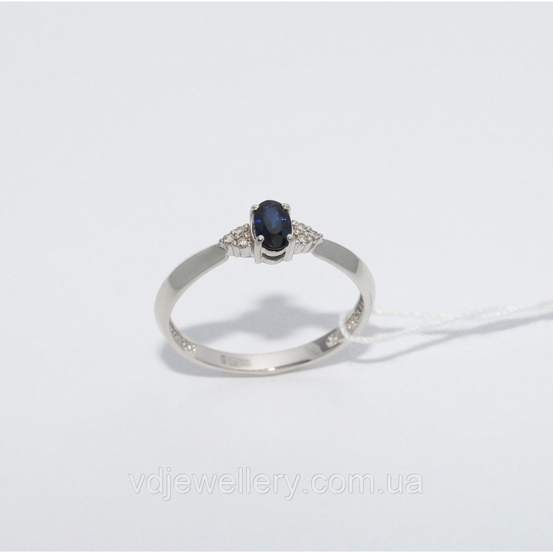 Золотое кольцо с сапфиром и бриллиантами НХК13