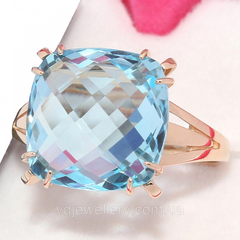 Золотое кольцо с топазом НХК60