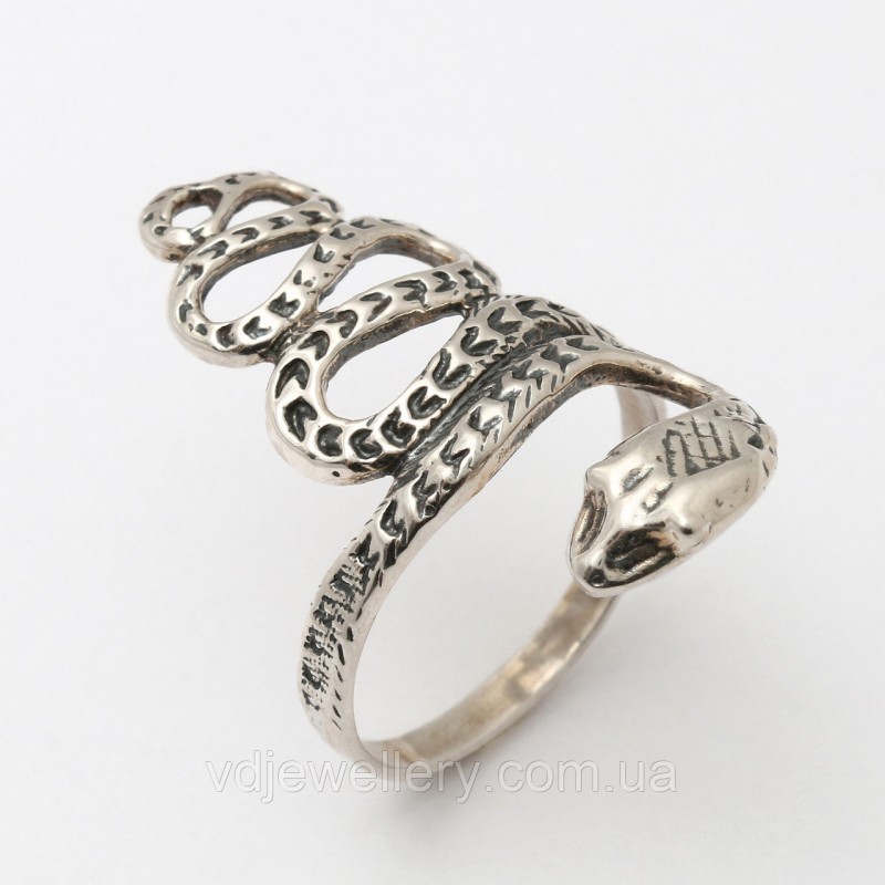 Серебряное кольцо "Змея" 246кю