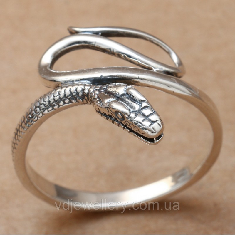 Срібна каблучка "Змія" 111кю