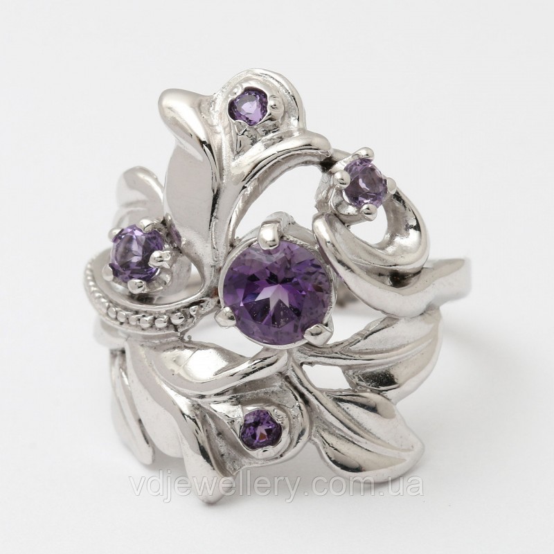 Серебряное кольцо с аметистом 227КЮ