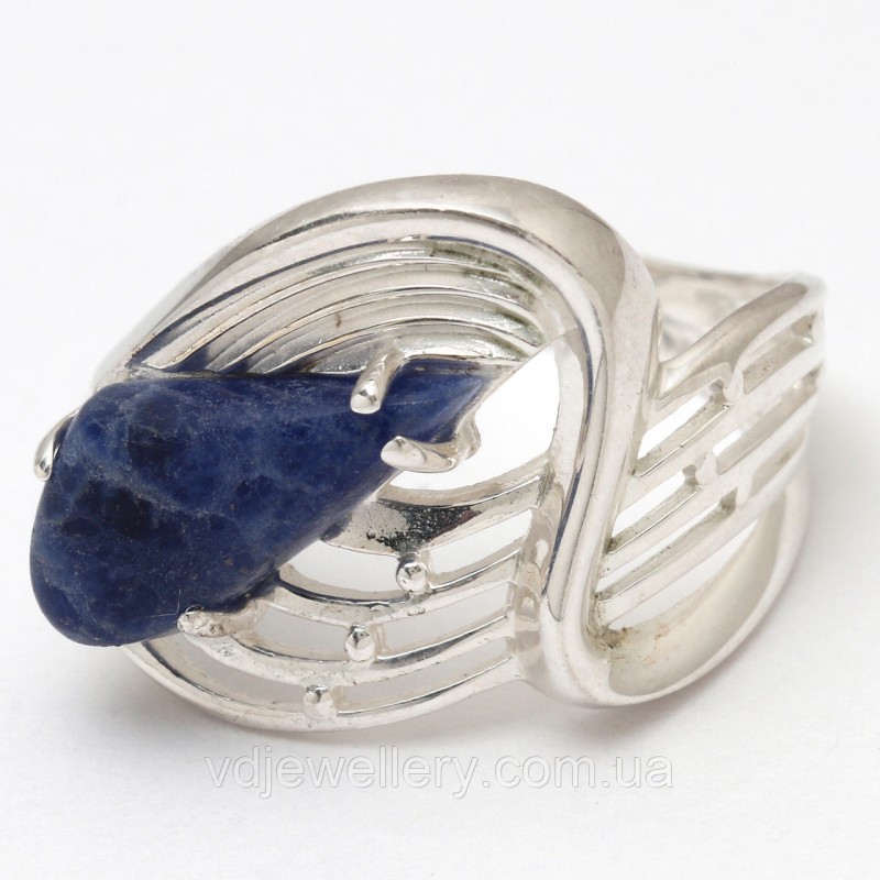 Серебряное кольцо с содалитом кжх117