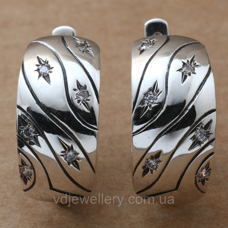 Серебряные серьги 452КН