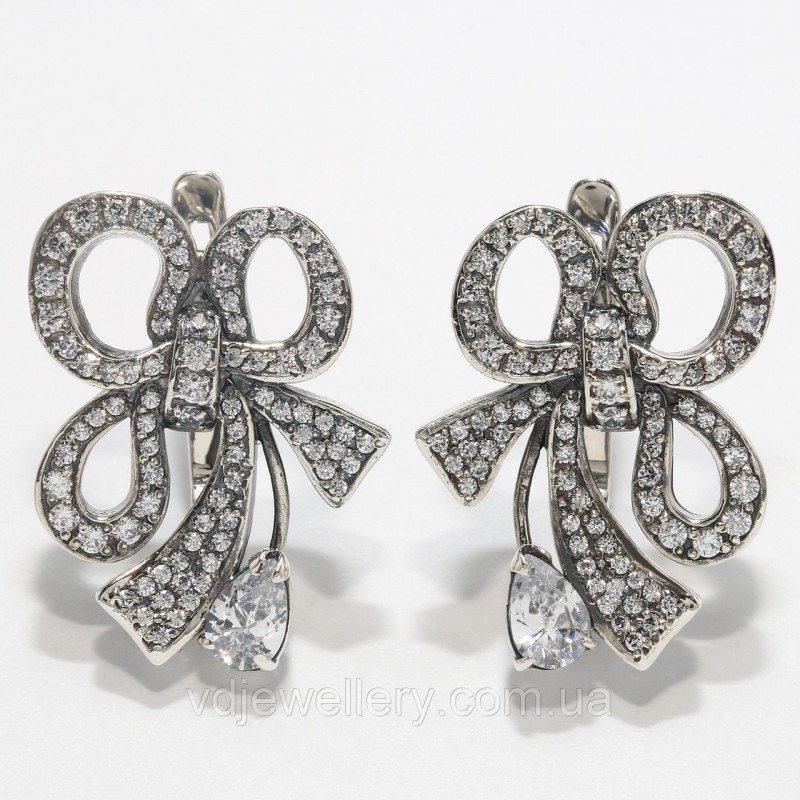 Серебряные серьги 210КН