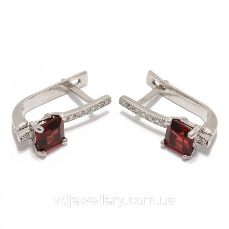 Серебряные серьги с гранатом 277КН