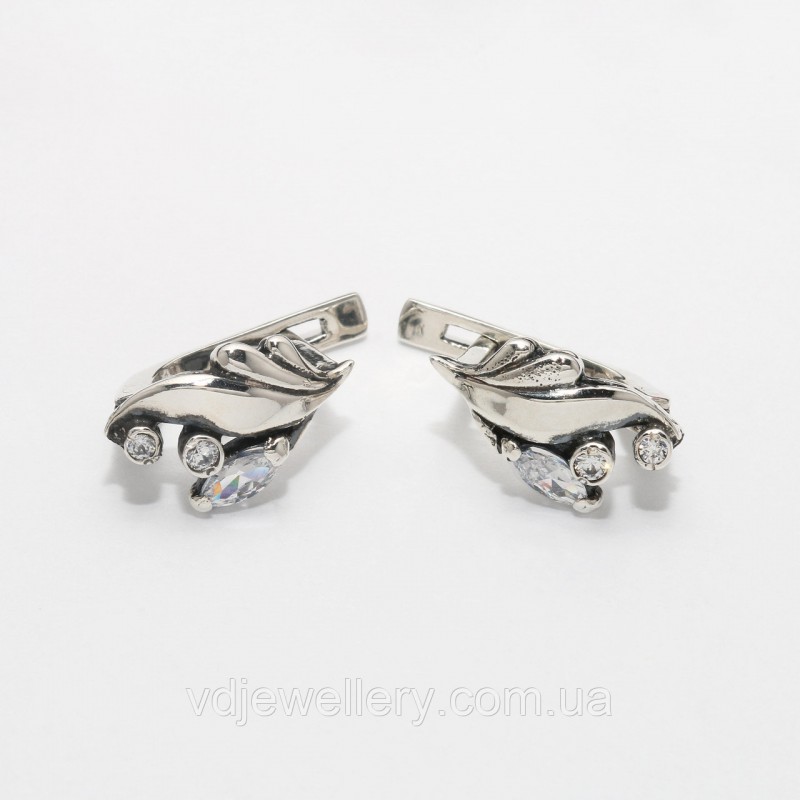 Серебряные серьги 150КН