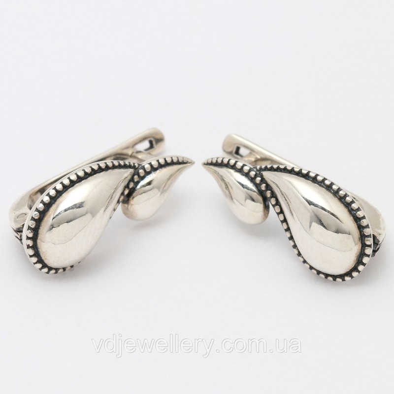 Серебряные серьги 362КН