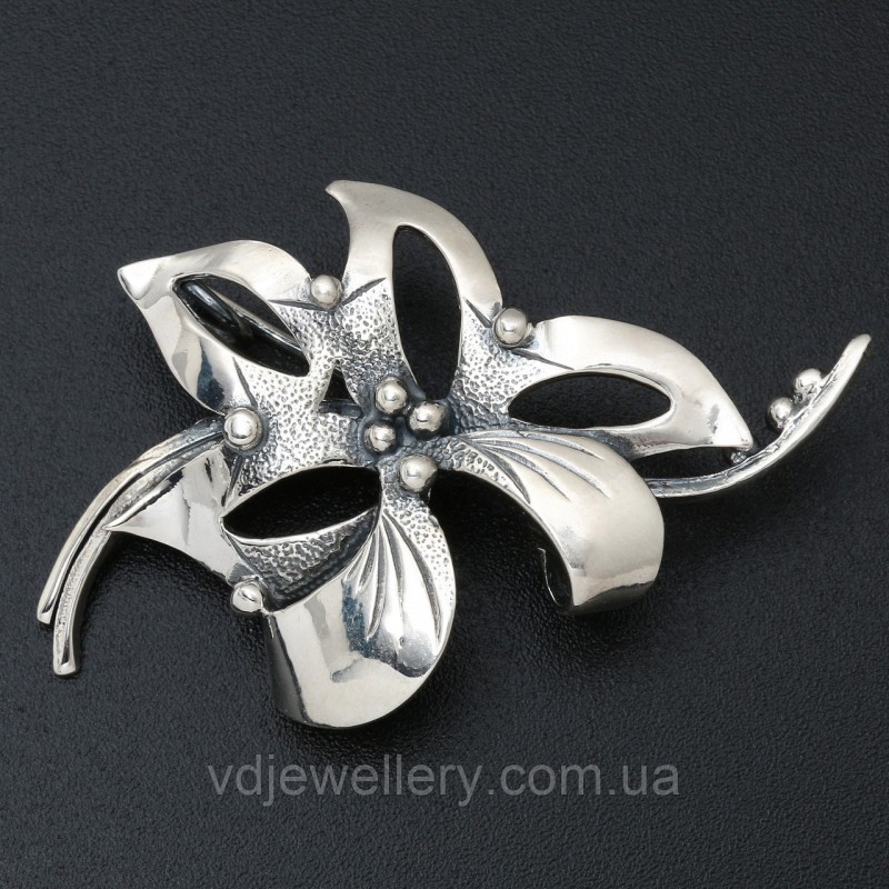 Серебряная брошка 6100012